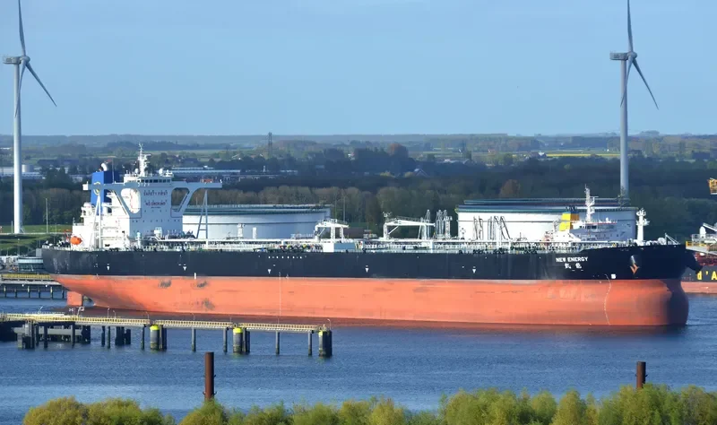 NEW ENERGY Tanker IMO 9708526 photo 2