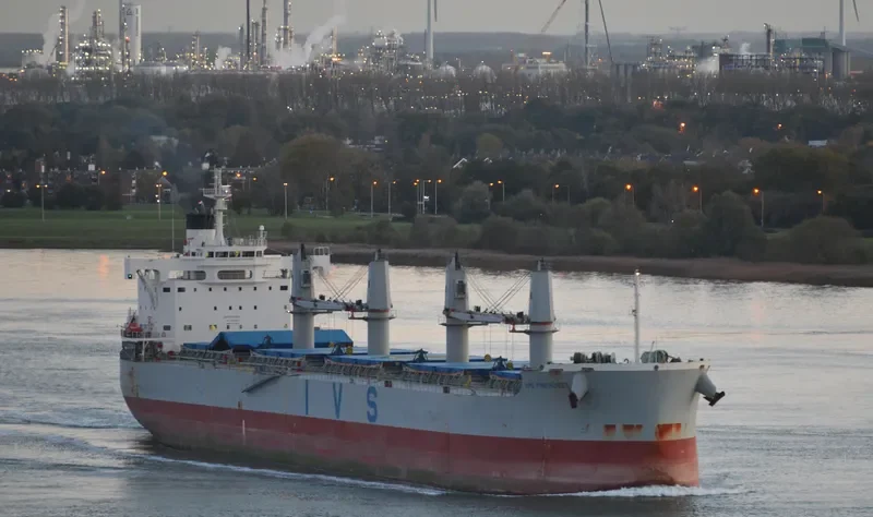 IVS PINEHURST Bulk Carrier IMO 9708916 photo 2