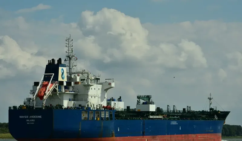 NAVIG8 ANDESINE Tanker IMO 9711559 photo 4