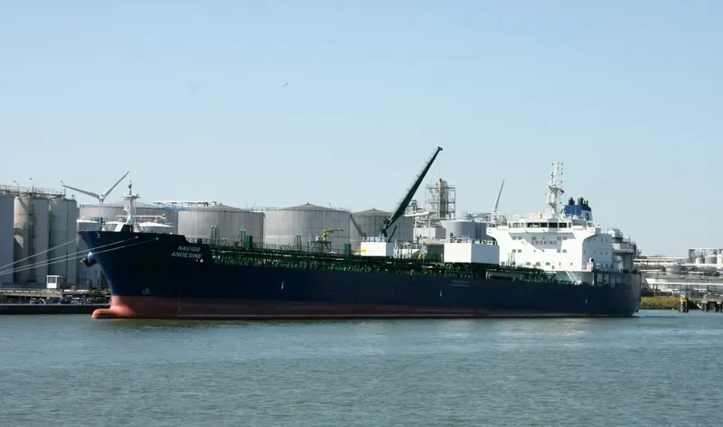 NAVIG8 ANDESINE Tanker IMO 9711559 photo 9