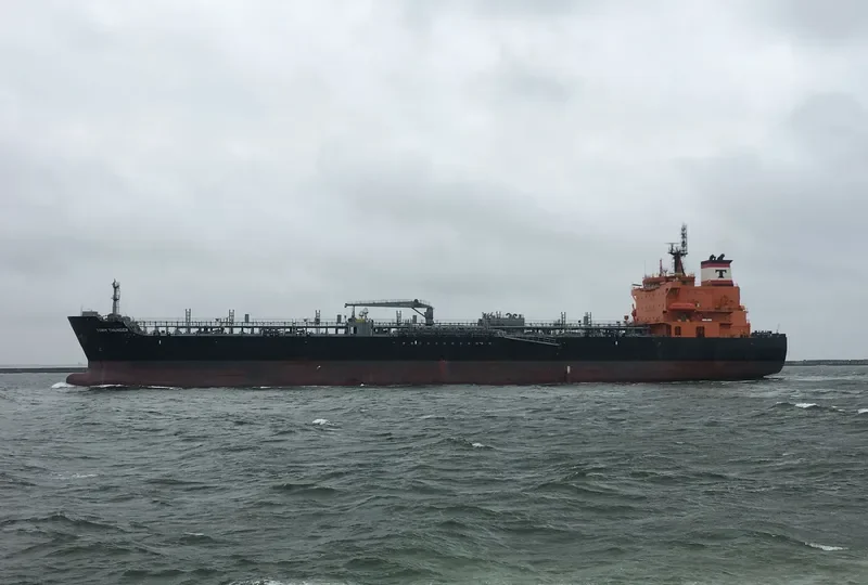 TORM THUNDER Tanker IMO 9712307 photo 3