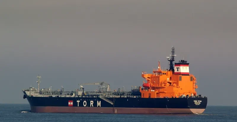 TORM TITAN Tanker IMO 9712319 photo 3