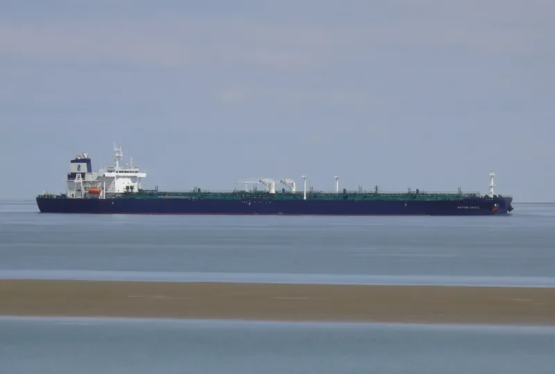 STI NAUTILUS Tanker IMO 9712864 photo 2