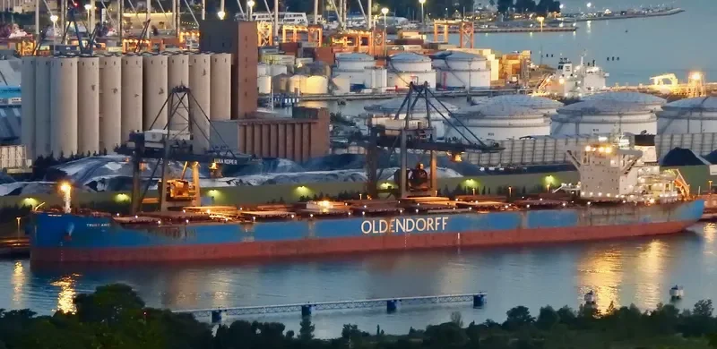 HARK OLDENDORFF Bulk Carrier IMO 9713076 photo 8