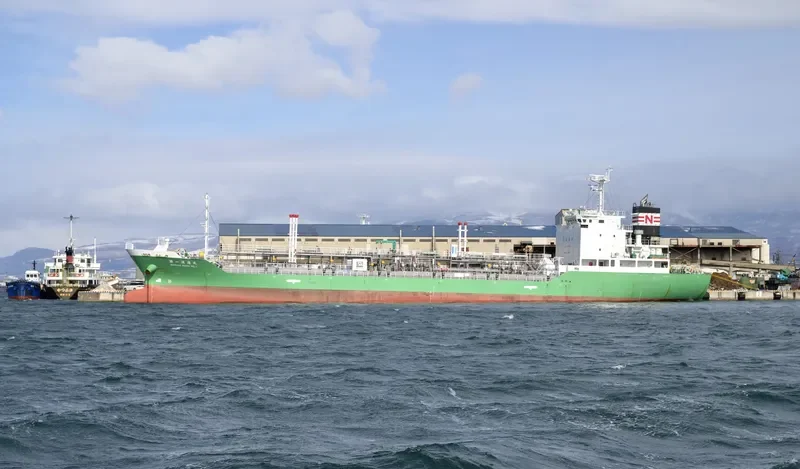 NANIWA MARU NO.1 Tanker IMO 9713313 photo 7