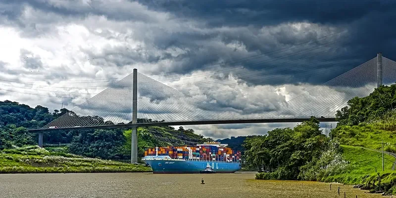 SEASPAN BELIEF Container Ship IMO 9713351 photo 5