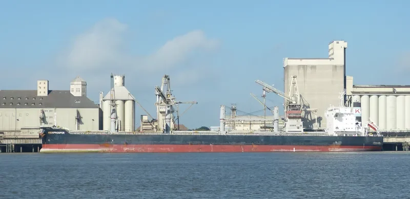 AQUAPROSPER Bulk Carrier IMO 9713416 photo 3