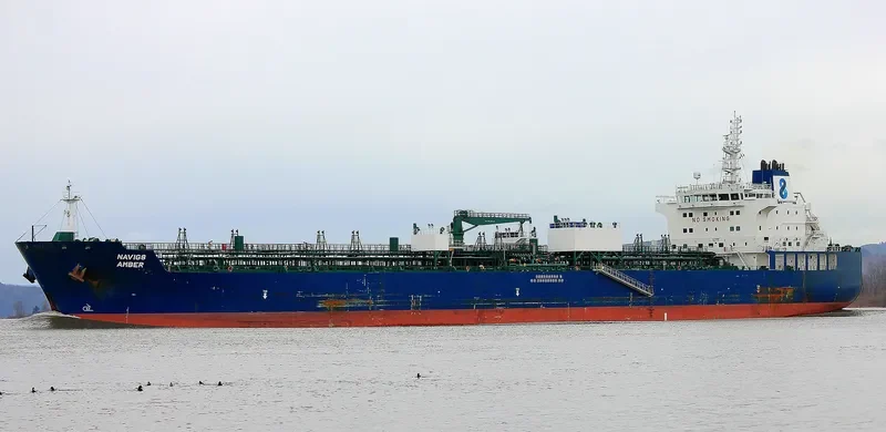 NAVIG8 AMBER Tanker IMO 9714056 photo 5