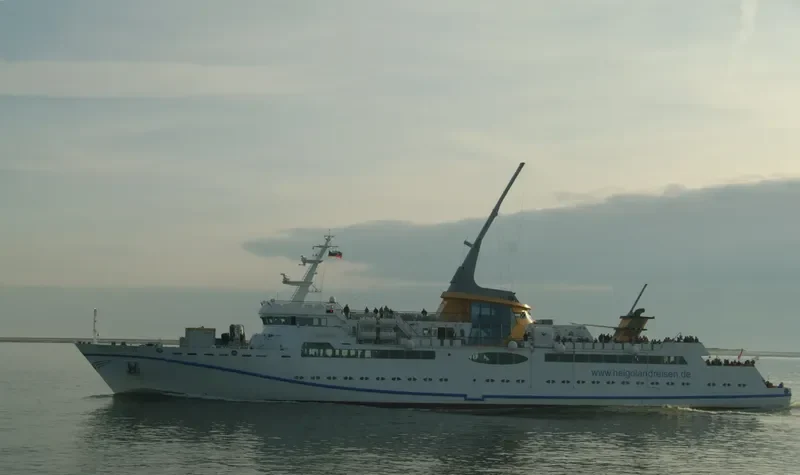 HELGOLAND Passenger Ship IMO 9714862 photo 6