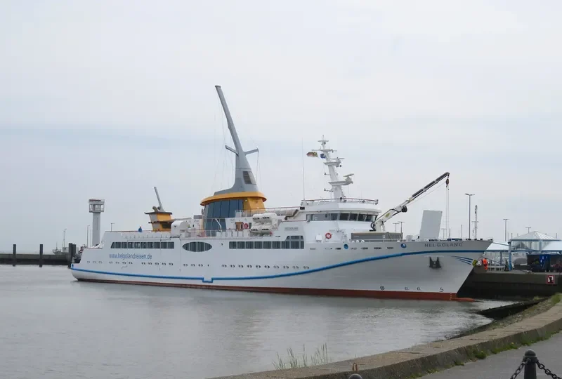 HELGOLAND Passenger Ship IMO 9714862 photo 7