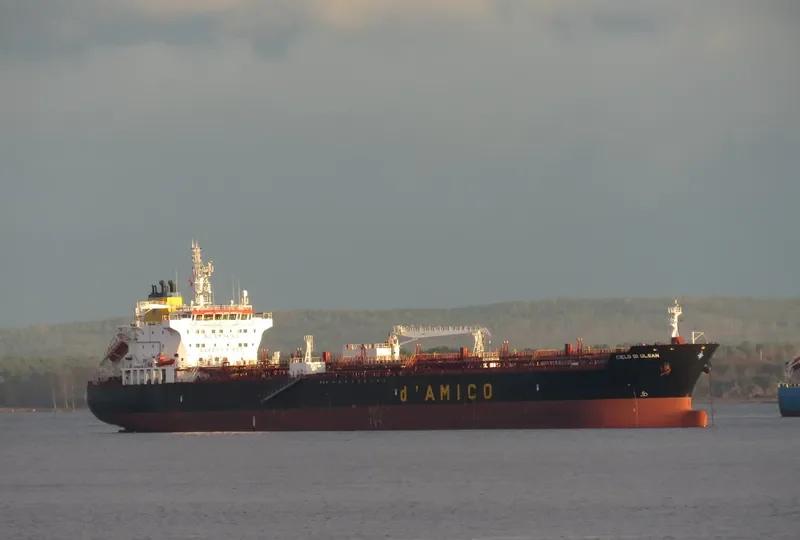 CIELO DI ULSAN Tanker IMO 9717266 photo 2