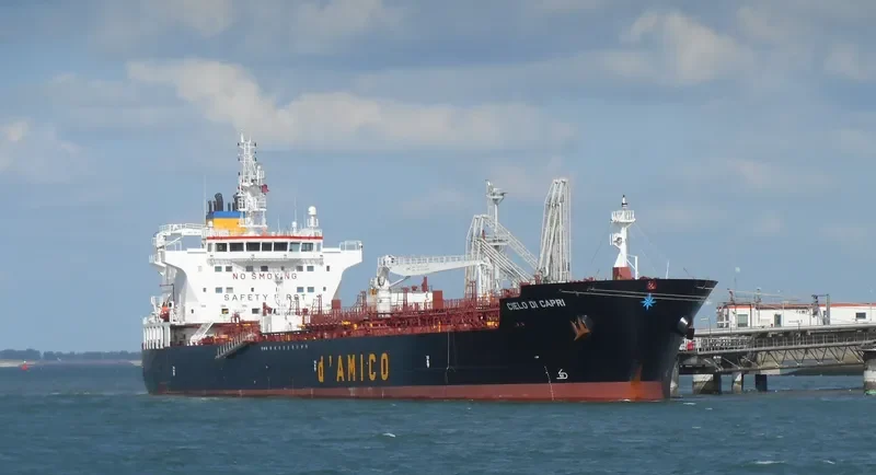 CIELO DI CAPRI Tanker IMO 9717278 photo 7