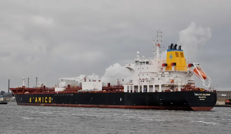 CIELO DI SALERNO Tanker IMO 9717292 photo 4