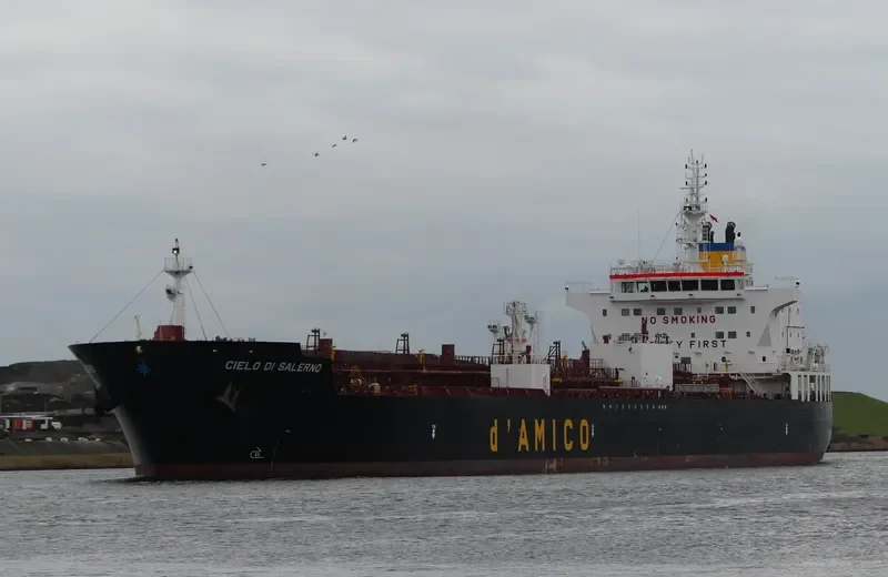 CIELO DI SALERNO Tanker IMO 9717292 photo 7