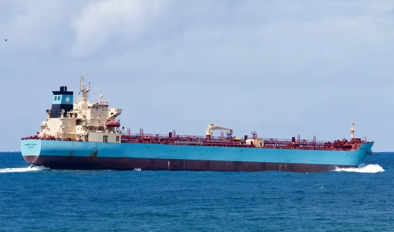 MAERSK TIANJIN Tanker IMO 9718064 photo 2