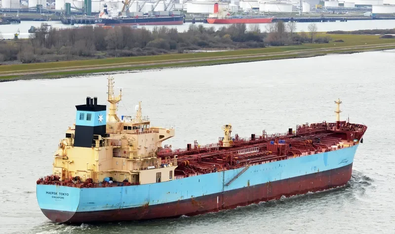 MAERSK TOKYO Tanker IMO 9718076 photo 10