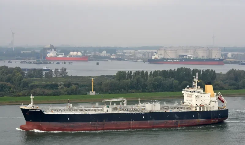 SILVER ETREMA Tanker IMO 9718430 photo 4