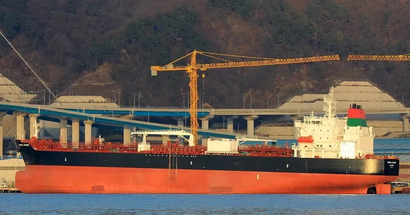 NAKHAL SILVER Tanker IMO 9718765 photo 2