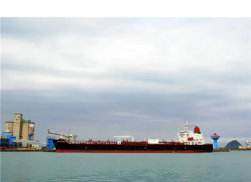 NAKHAL SILVER Tanker IMO 9718765 photo 6