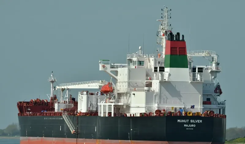 MUHUT SILVER Tanker IMO 9718789 photo 2