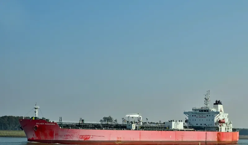 SILVER MANOORA Tanker IMO 9718844 photo 4