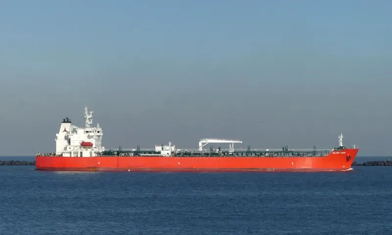 SILVER JOAN Tanker IMO 9718894 photo 8