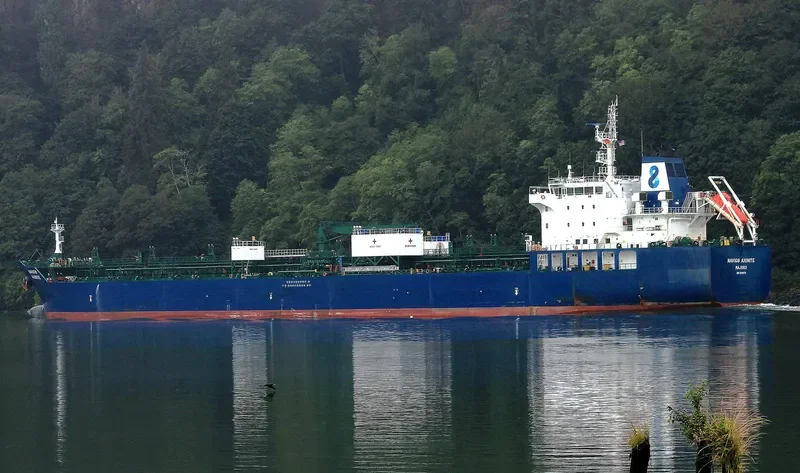NAVIG8 AXINITE Tanker IMO 9719771 photo 8