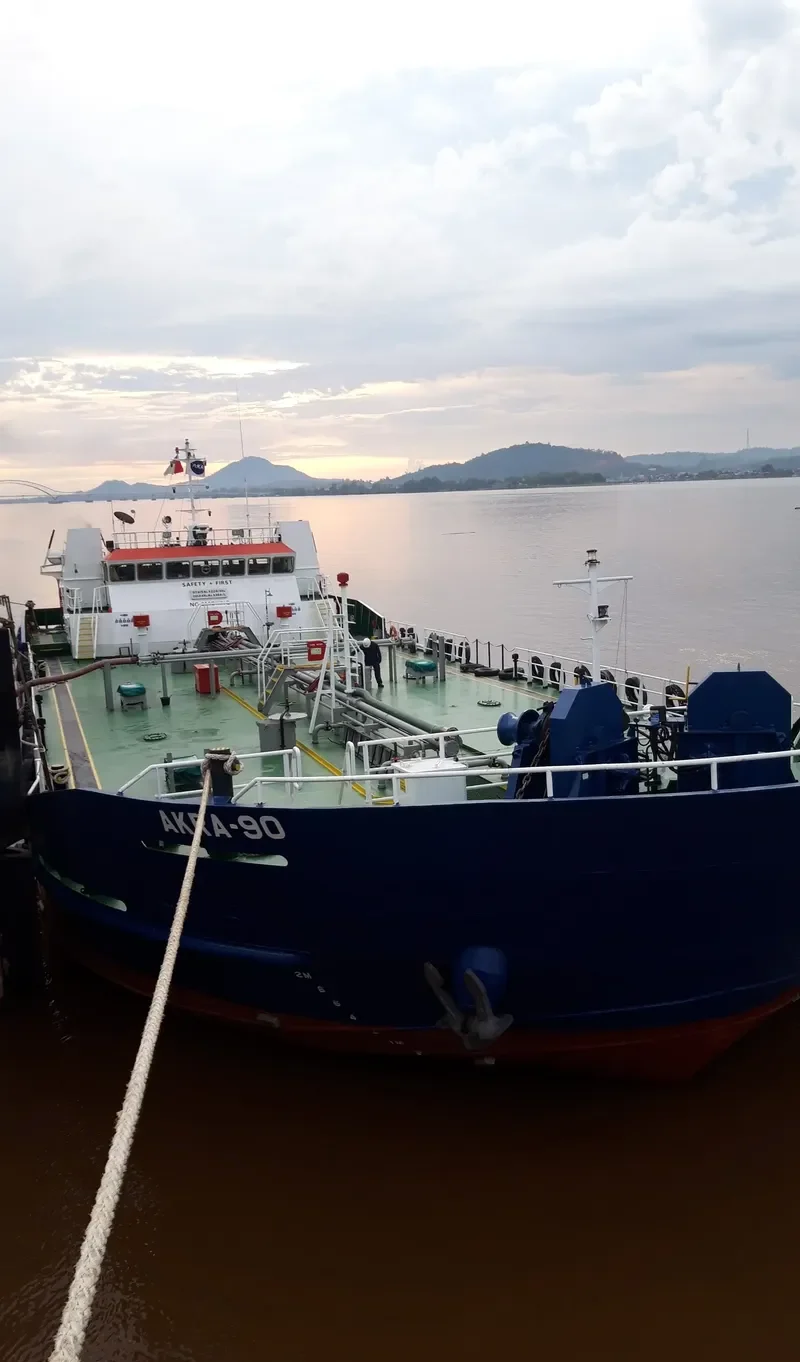 AKRA 90 Tanker IMO 9720433