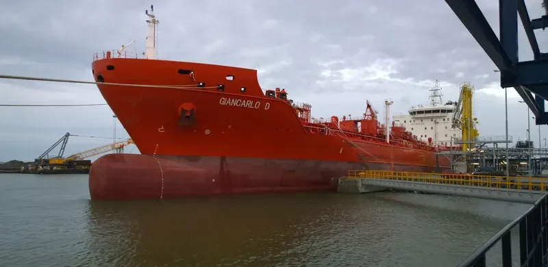 GIANCARLO D Tanker IMO 9721748 photo 4
