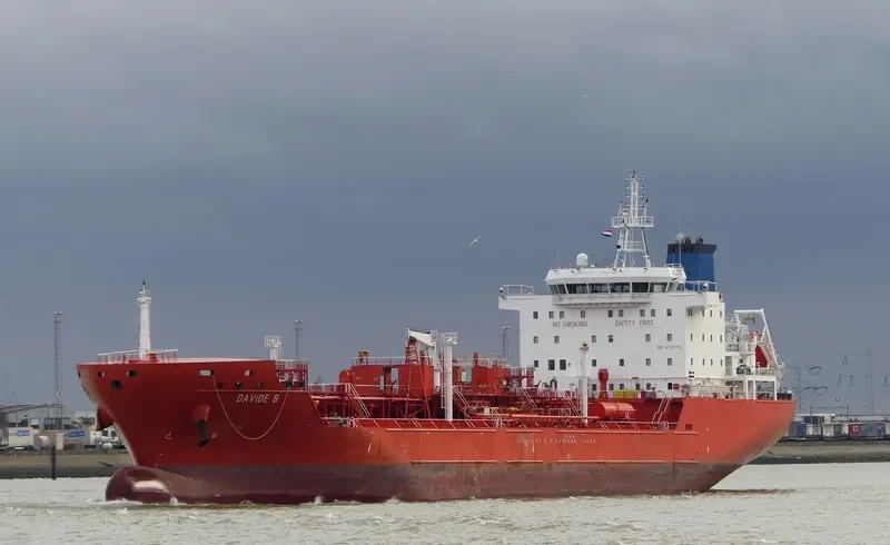 DAVIDE B Tanker IMO 9721750 photo 2