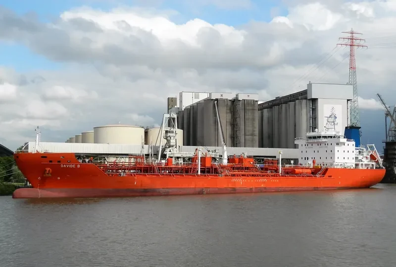 DAVIDE B Tanker IMO 9721750 photo 8