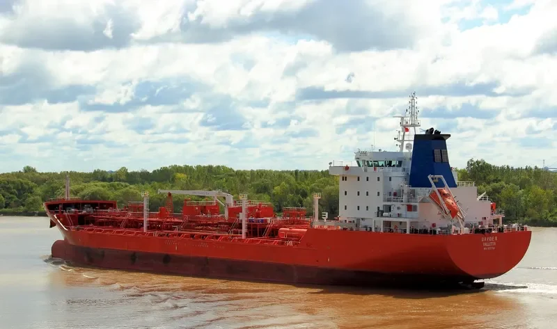DAVIDE B Tanker IMO 9721750 photo 9