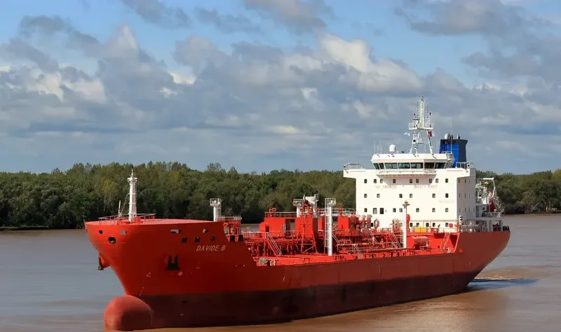 DAVIDE B Tanker IMO 9721750 photo 10