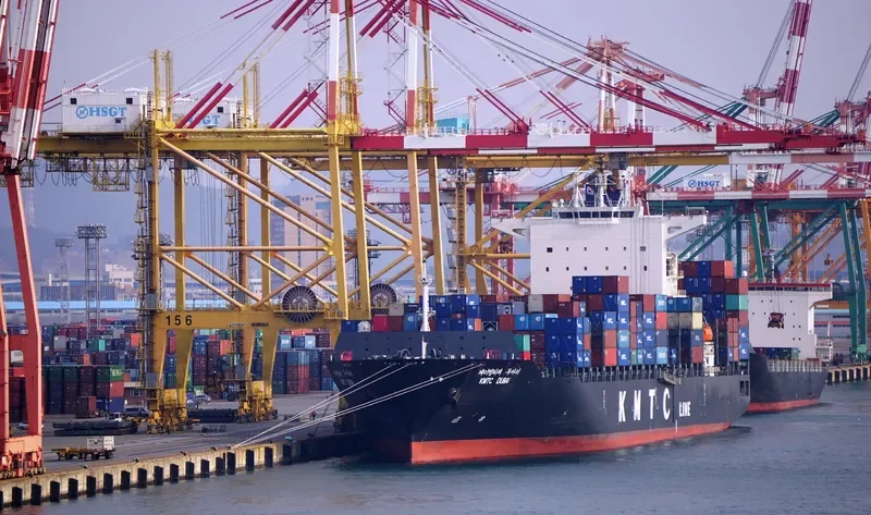 KMTC DUBAI Container Ship IMO 9723928 photo 4