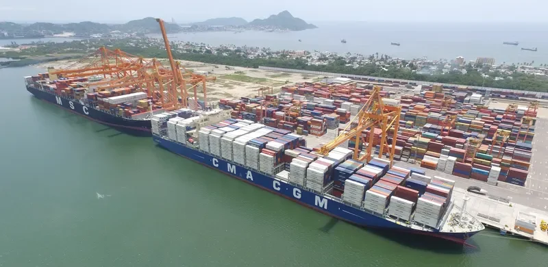 CMA CGM MAGDALENA Container Ship IMO 9724049 photo 6
