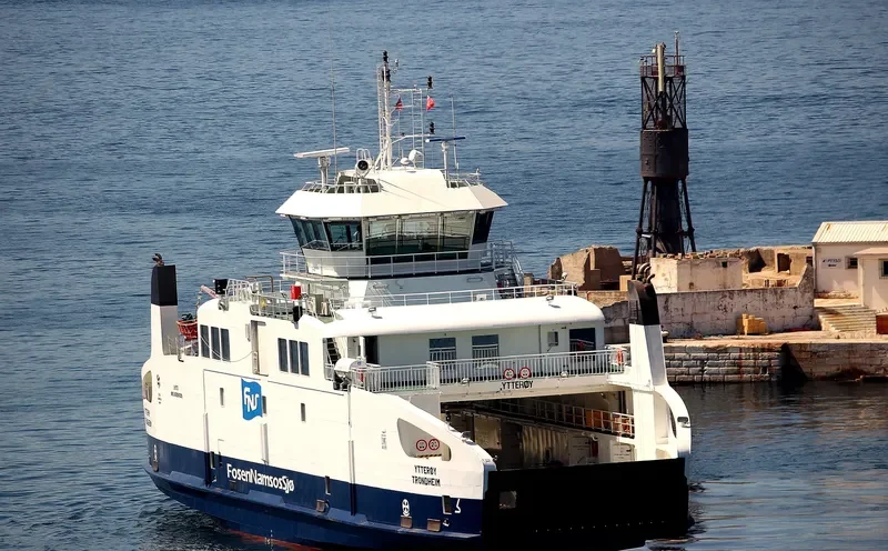 YTTEROEY Ro-Ro IMO 9724130 photo 6