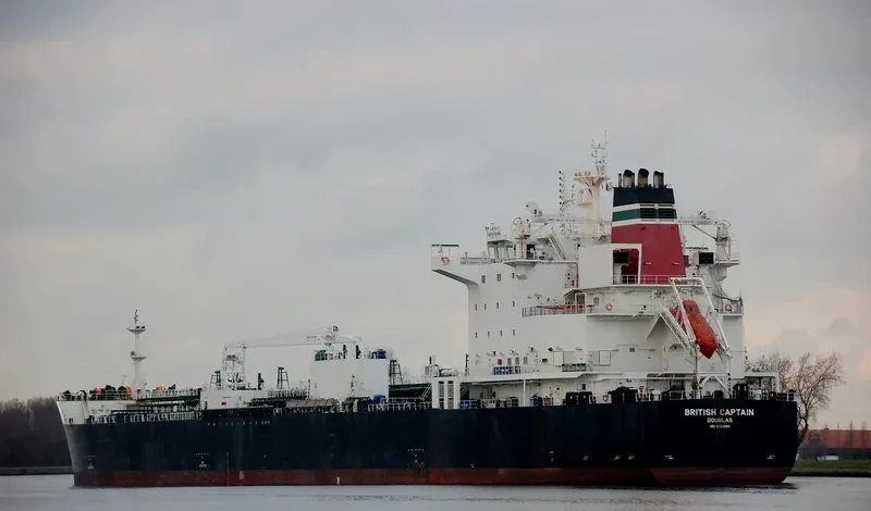 BRITISH CAPTAIN Tanker IMO 9724685 photo 4
