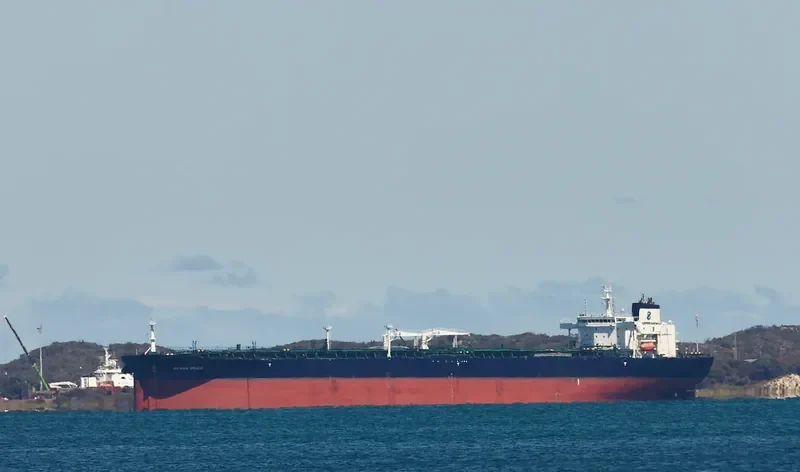 BRITISH OFFICER Tanker IMO 9724697 photo 2