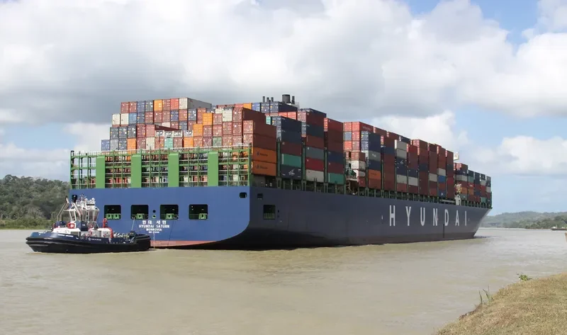 HYUNDAI SATURN Container Ship IMO 9725146
