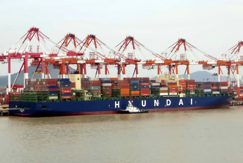 HYUNDAI SATURN Container Ship IMO 9725146 photo 2