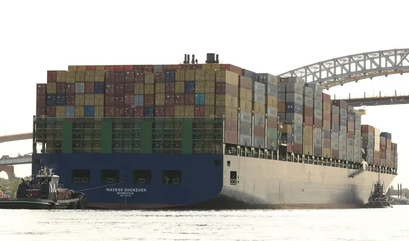 MAERSK SHENZHEN Container Ship IMO 9725160 photo 3