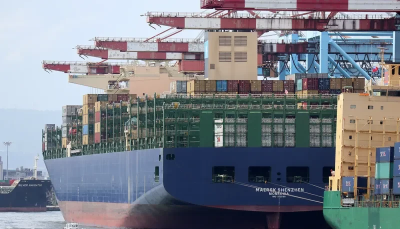 MAERSK SHENZHEN Container Ship IMO 9725160 photo 5