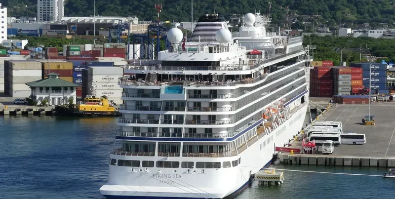 VIKING SEA Passenger Ship IMO 9725421 photo 3