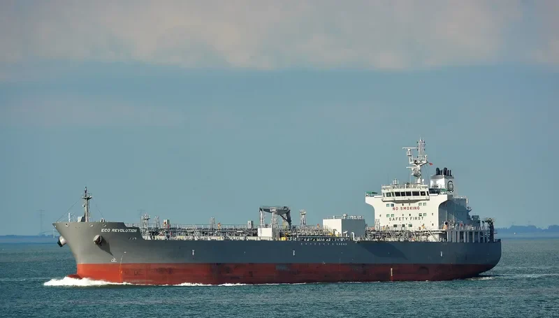 ECO REVOLUTION Tanker IMO 9725598