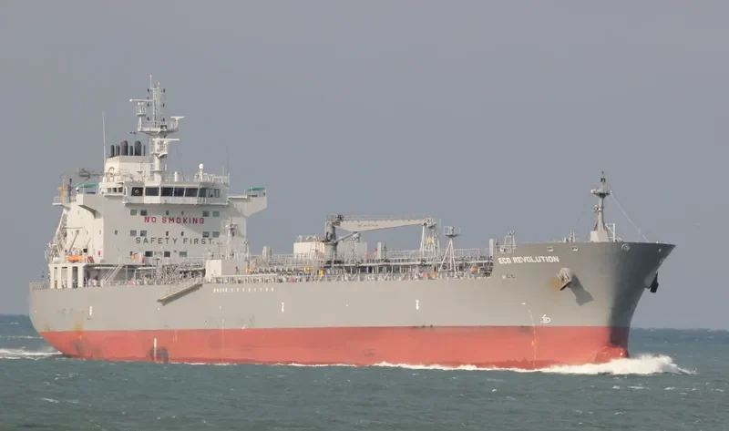 ECO REVOLUTION Tanker IMO 9725598 photo 9