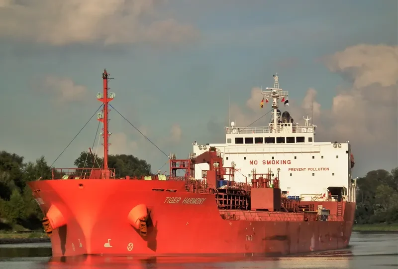 TIGER HARMONY Tanker IMO 9725859 photo 2