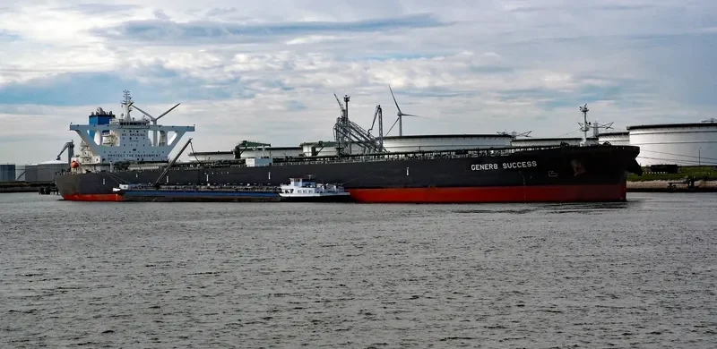 SEAWAYS CAPE HENRY Tanker IMO 9727003 photo 3