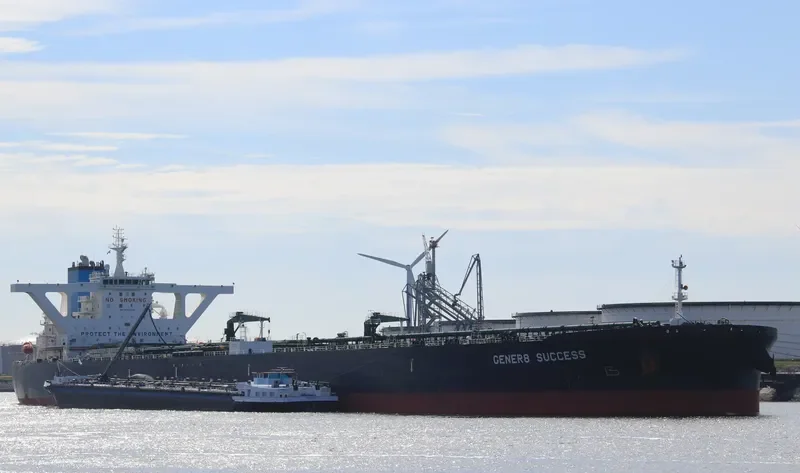 SEAWAYS CAPE HENRY Tanker IMO 9727003 photo 5