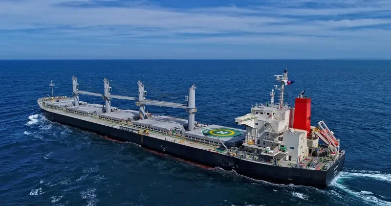 DYNA CRANE Bulk Carrier IMO 9727053