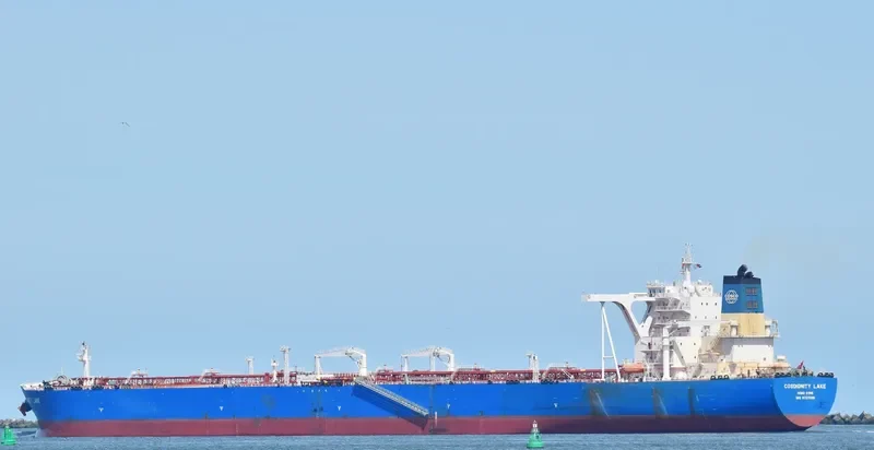 COSDIGNITY LAKE Tanker IMO 9727209 photo 6